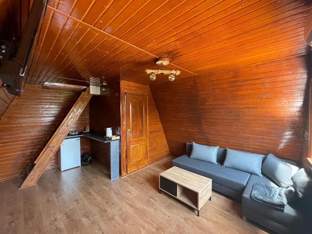 Cabana Tip A La 300 M De Castel フネドアラ エクステリア 写真