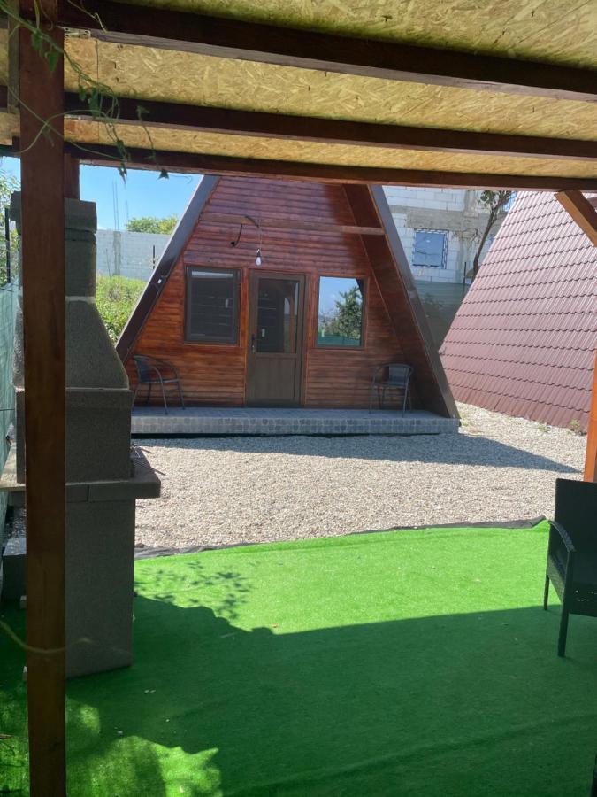 Cabana Tip A La 300 M De Castel フネドアラ エクステリア 写真
